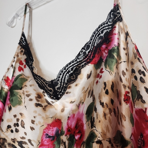 NEW Secret Treasures Chemise Leopard & Floral Print Women's Top Lace Trim Edgy - Picture 2 of 7